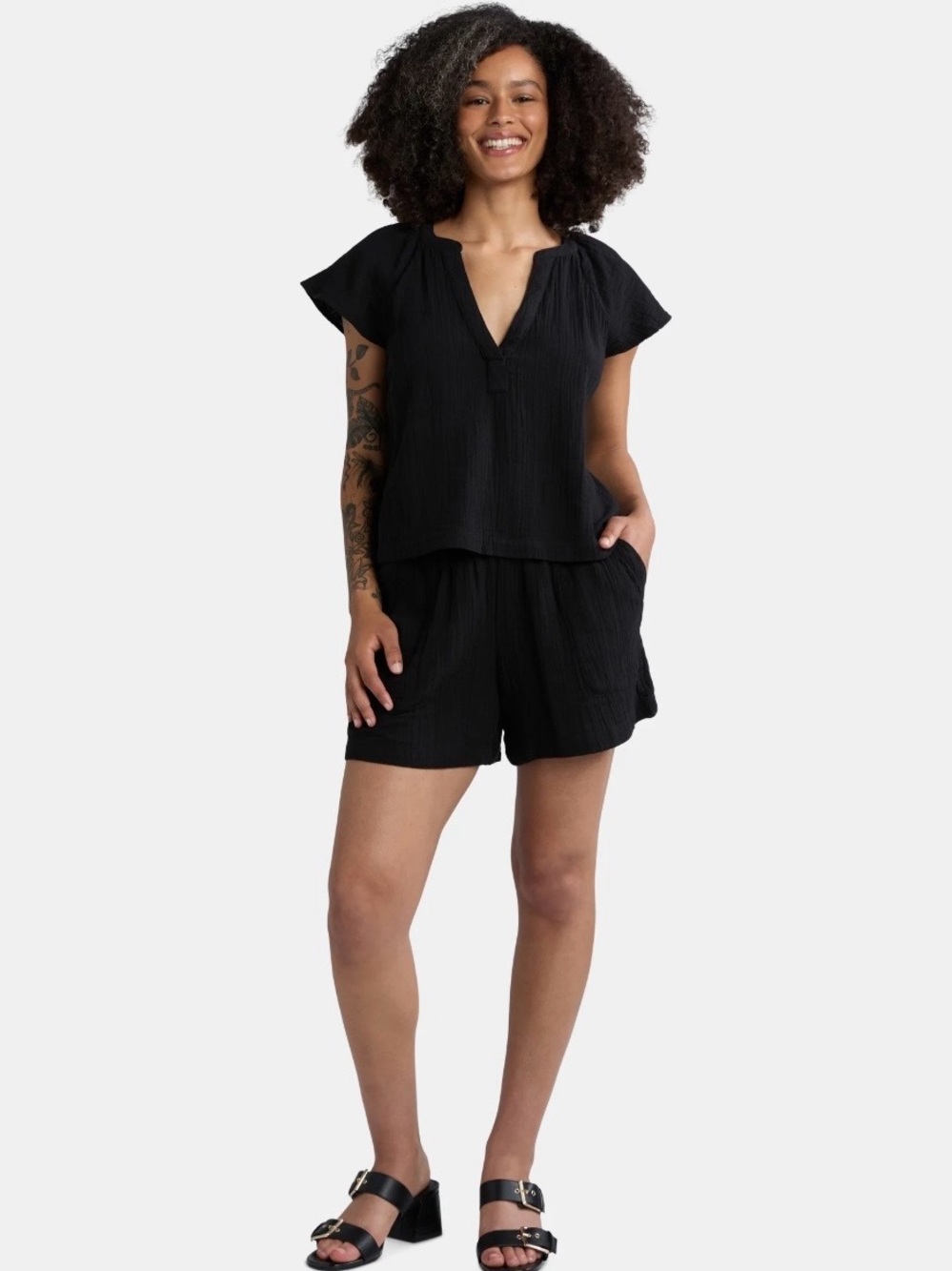 Time & Tru NWT Black Short Sleeve V-Neck Cotton Gauze Top and Shorts Set